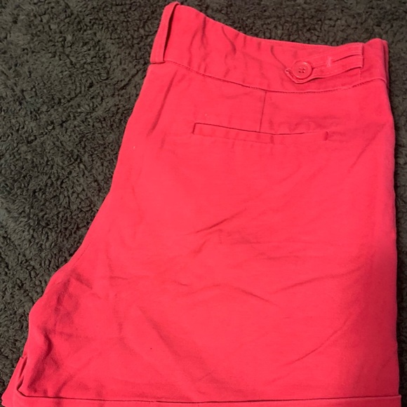 Shorts - Picture 2 of 5